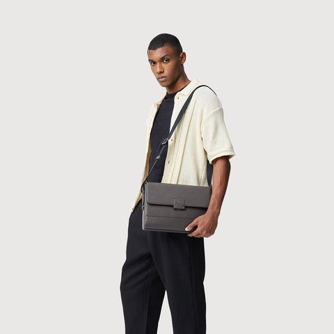 BARRETT SMALL MESSENGER