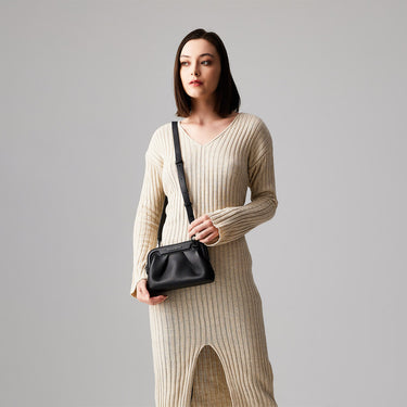 ANAKO SMALL CLUTCH