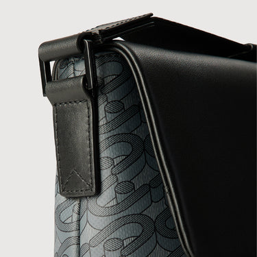 VALADON SMALL MESSENGER