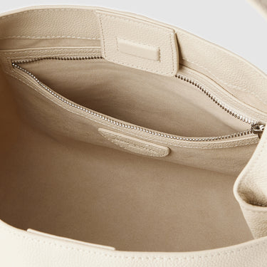 VERA MEDIUM HOBO BAG