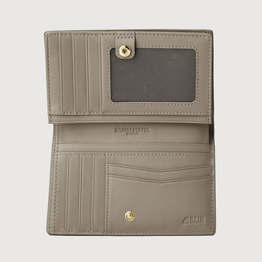 SUPERSTAR BI-FOLD SHORT WALLET WITH EXTERNAL COIN COMPARTMENT