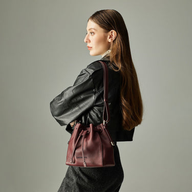 NINA SMALL BUCKET BAG