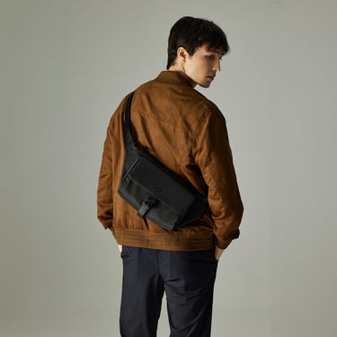 VALADON MEDIUM WAIST POUCH