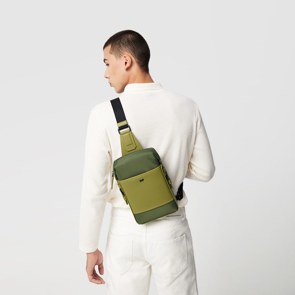 NEIL MEDIUM CROSS SHOULDER SLING